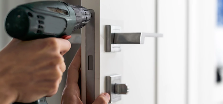 Locksmith For Lock Replacement Near Me in Lynwood, CA