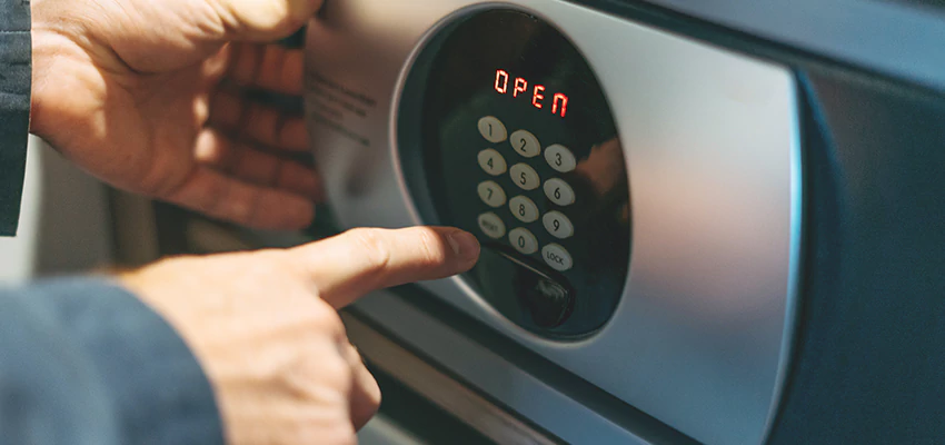 Cash Safe Openers in Lynwood, California