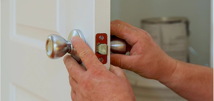 AAA Locksmiths For lock Replacement in Lynwood, California