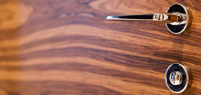 On Demand Locksmith For Key Fobs Repair in Lynwood, California